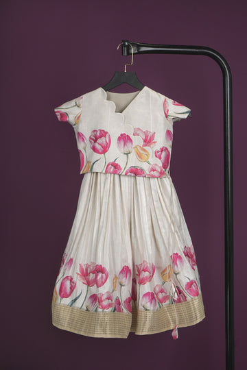 tussar light beige Lehanga blouse with out dupatta